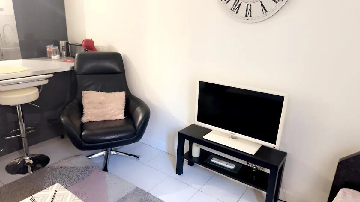 דירה אביניון Joli Appartement Au Coeur De La Ville