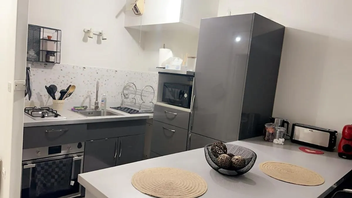 דירה אביניון Joli Appartement Au Coeur De La Ville צרפת
